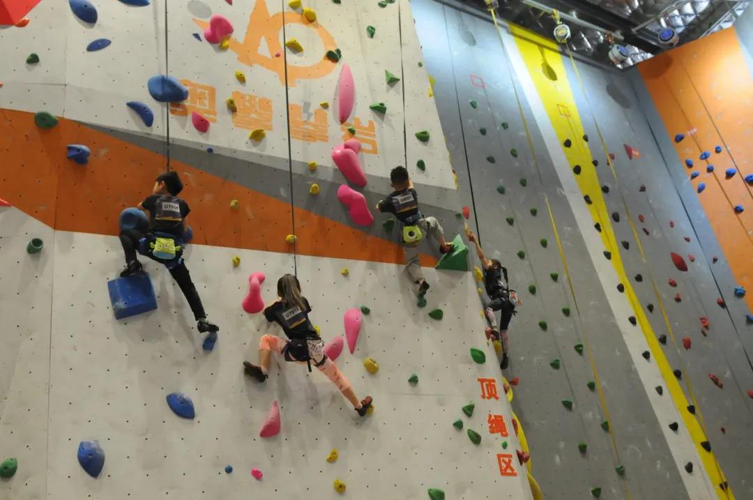 体育培训场地合作,体育运动场培训