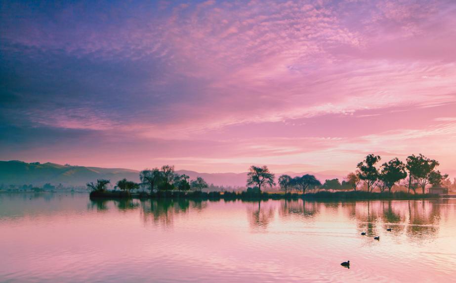 诗人描写日落晚霞绝美诗句,落日晚霞绝美诗句