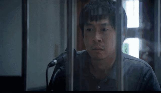 32岁恋童癖摄影师引诱14岁少女去他家,没想到少女这么对他......