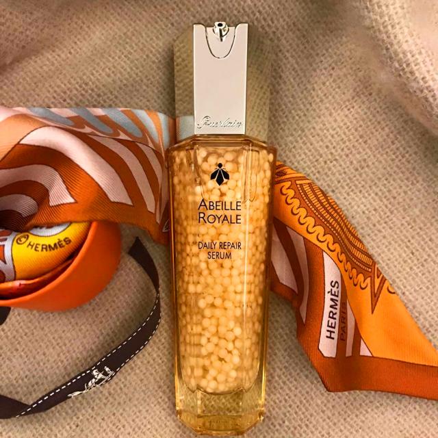 抗皱精华法令纹神器,抗衰老淡化法令纹精华推荐