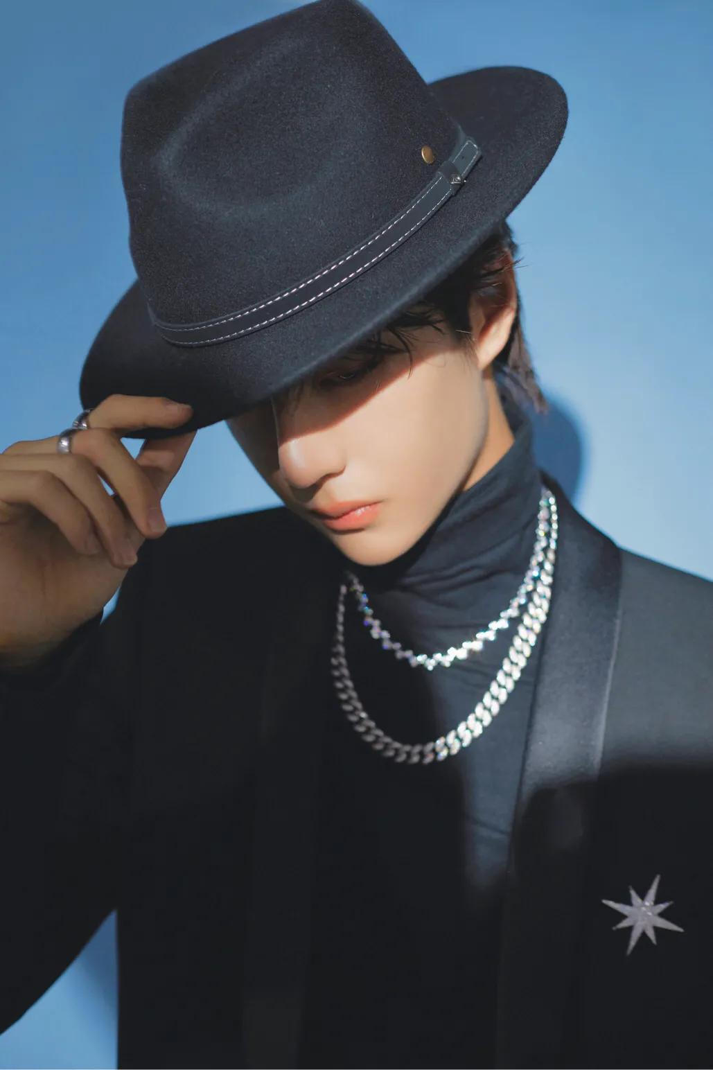 王一博babytonight香水,王一博被问用什么香水