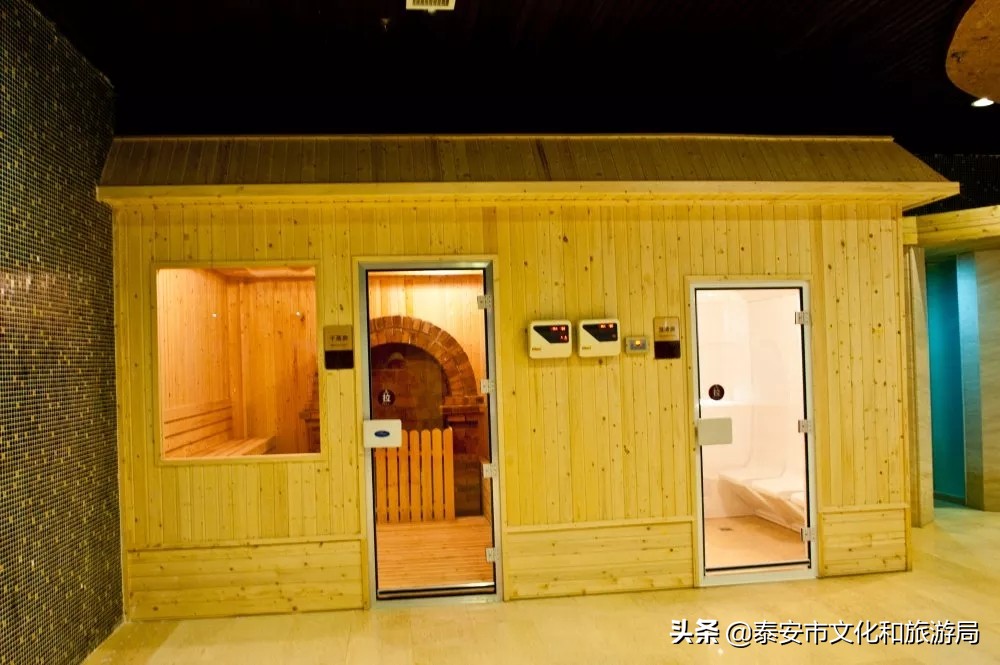 降温了感受到冬天的气息,泰山室内温泉城