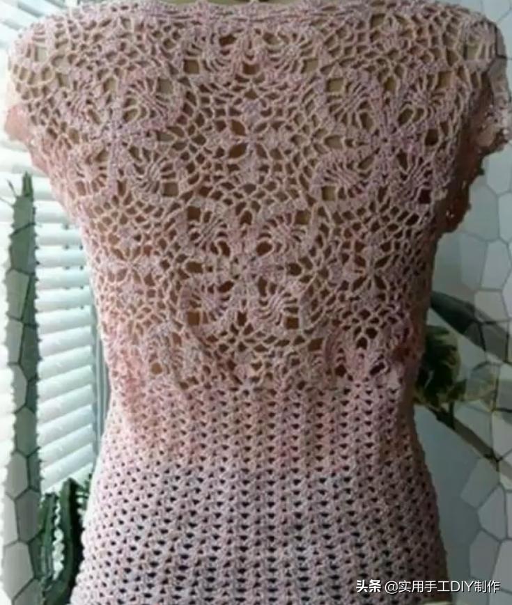 钩针蕾丝背心,针织背心手织花形图案