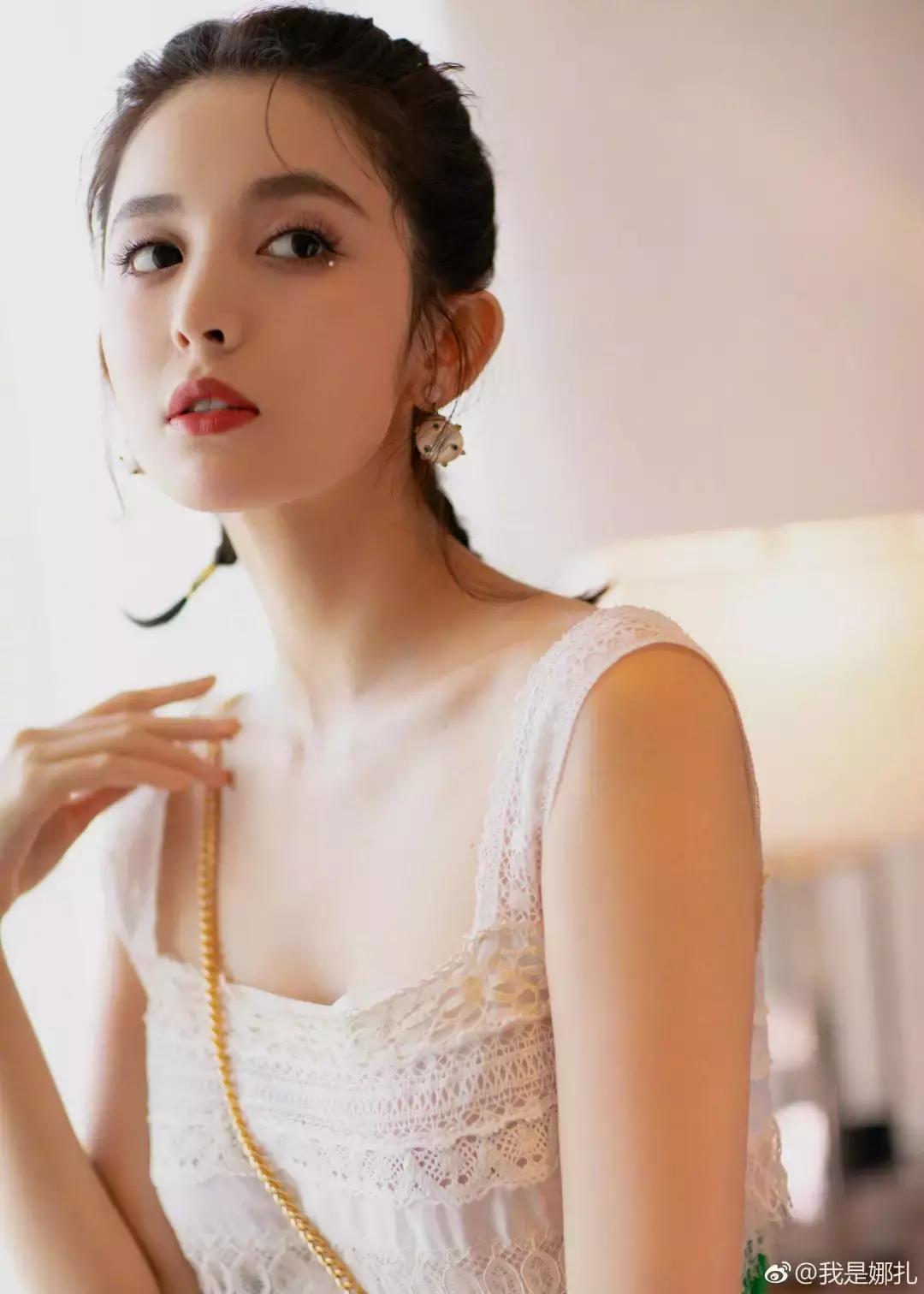 金晨和张歆艺熟吗,金晨晒多张合影为张歆艺庆生