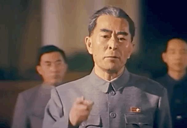 5位年轻演员演周总理，有形似，有神似，其中一位央视选得太好了