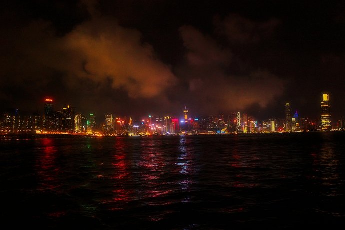 维多利亚港夜游后去澳门,夜游香港维多利亚港笑看风云