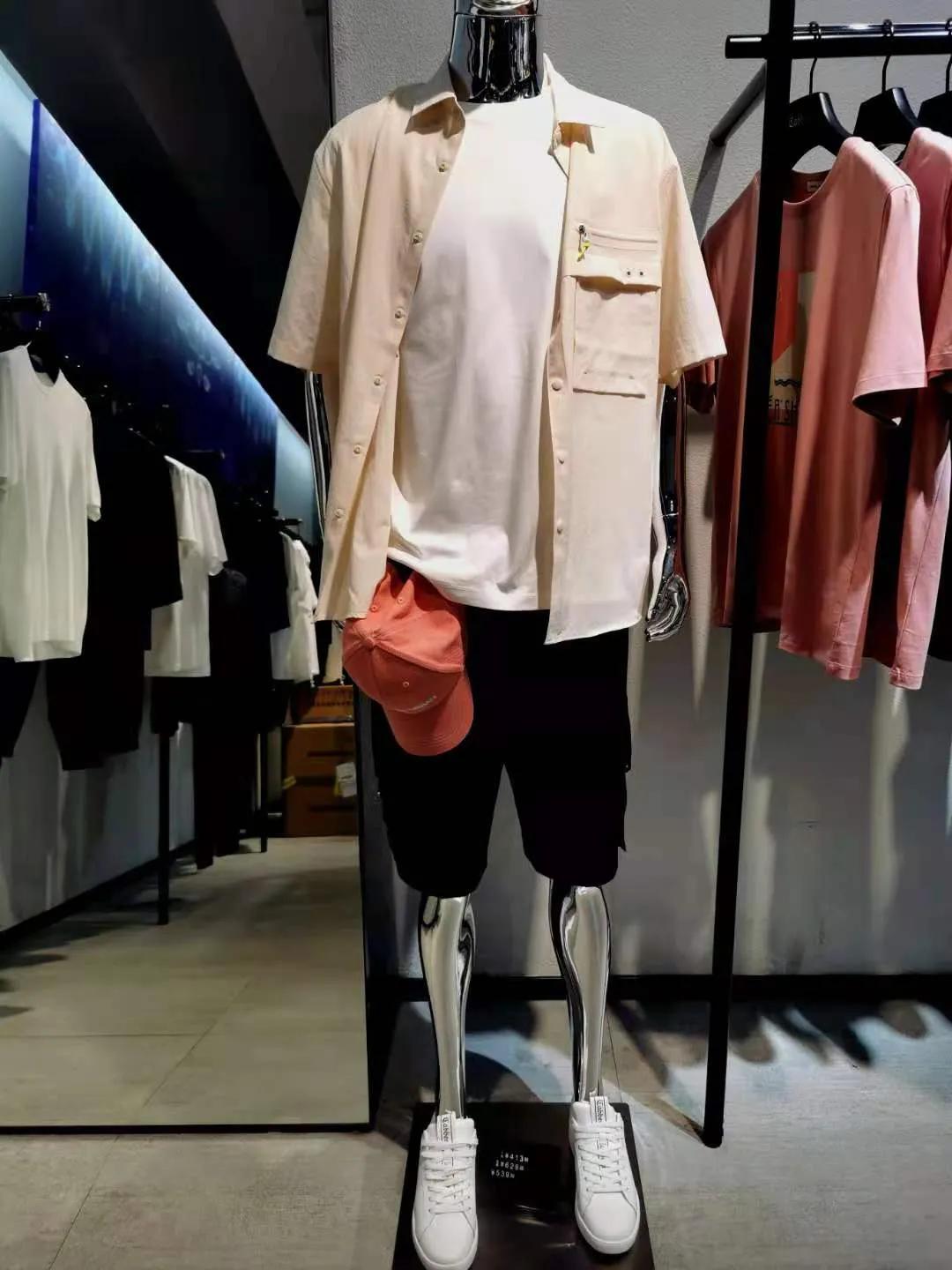 买护肤品送口红,买护肤品送化妆品