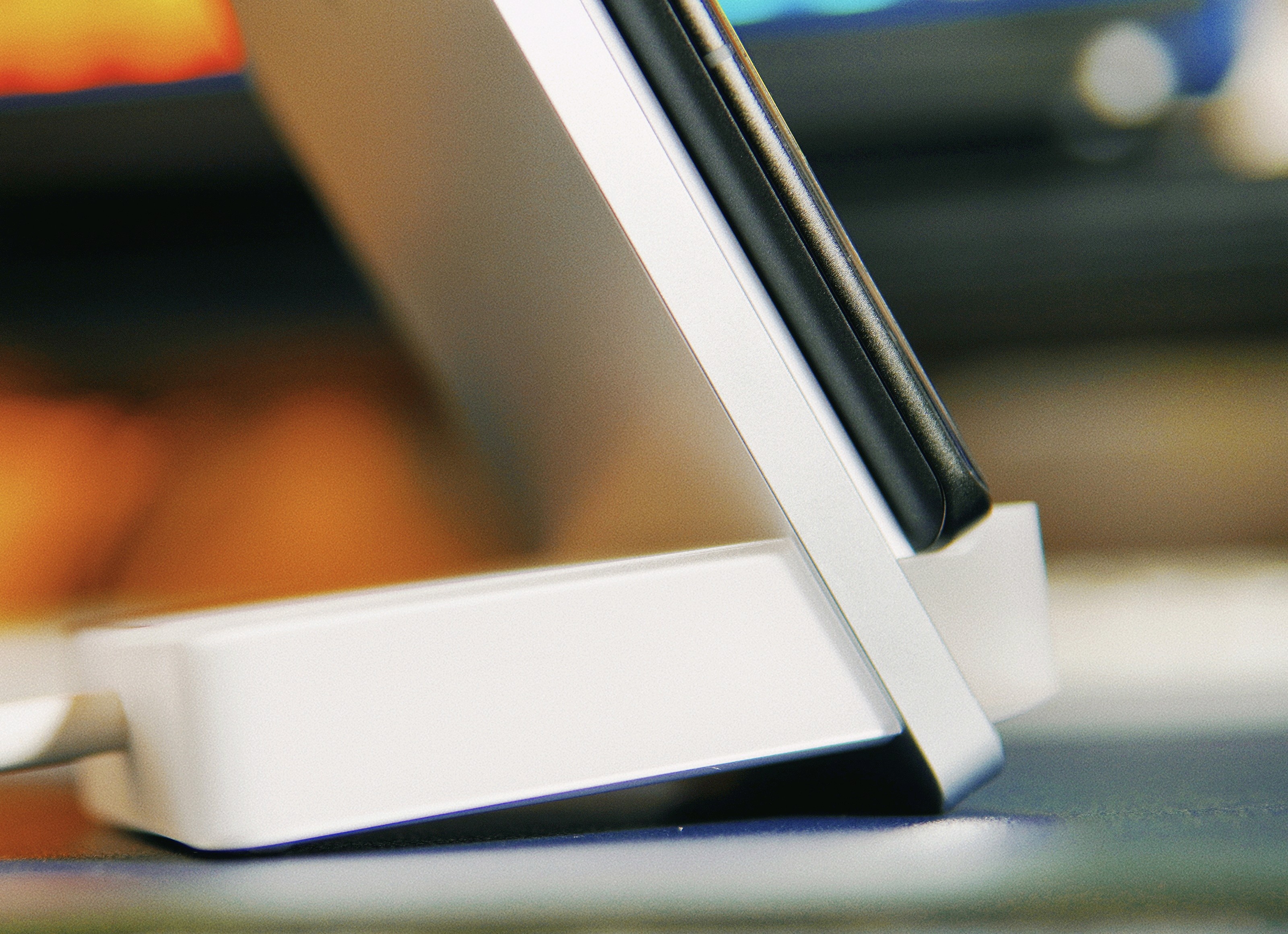 vivo双引擎闪充评测,vivo50w无线闪充立式充电器