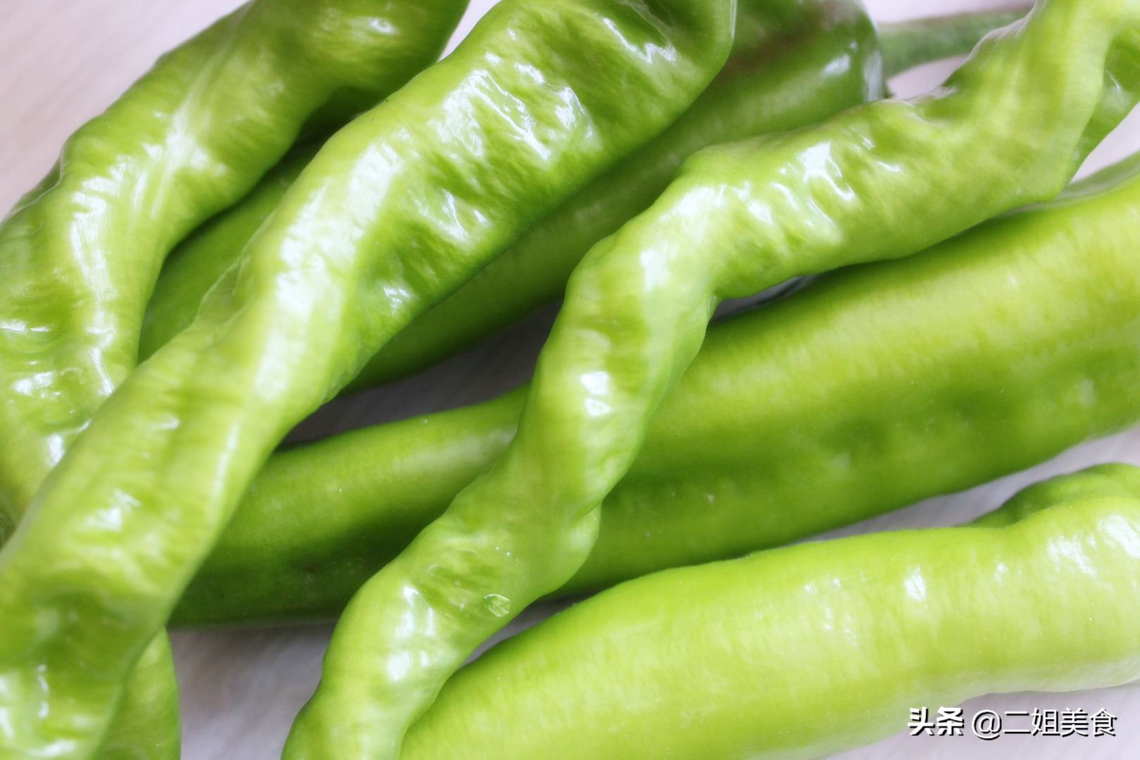 买青椒辣的还是不辣的,买尖椒怎样判定辣与不辣