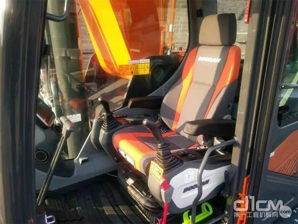 众志山成心系未来2019斗山工程机械新品发布会在京举行