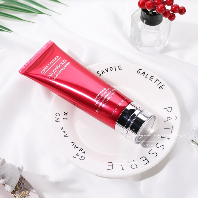 敏感肌中年女性护肤品推荐,中年女性用什么护肤品