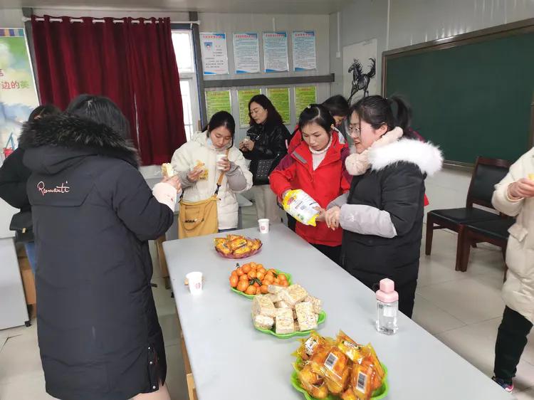 洛龙区养成教育十二校联盟第195次活动洛龙五小现场会