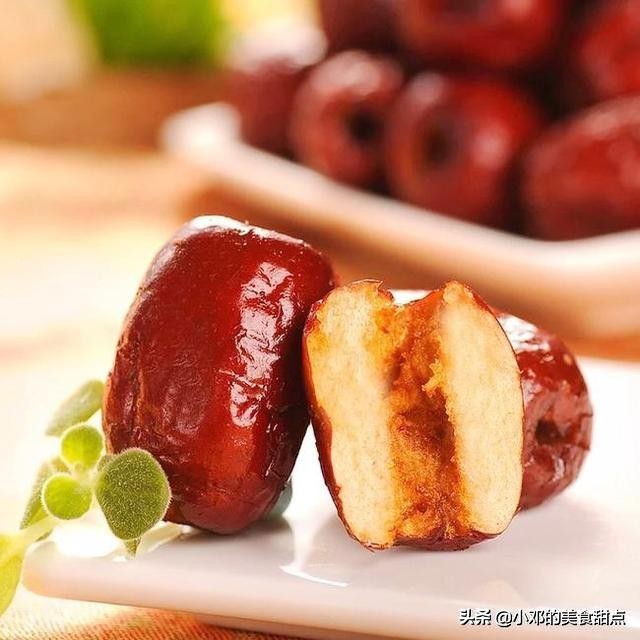 香酥红枣嘎嘣脆,怎么做酥脆可口的红枣