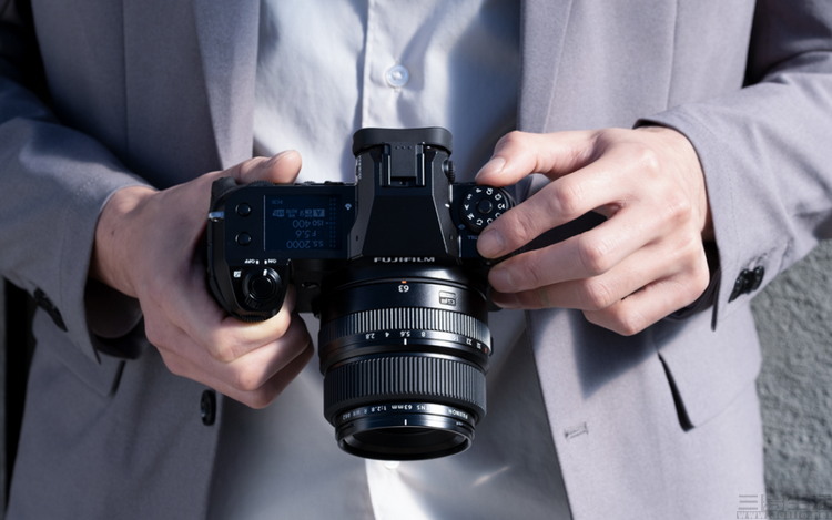 为啥1亿像素的手机还不如5000万,12年买的手机现在用不了