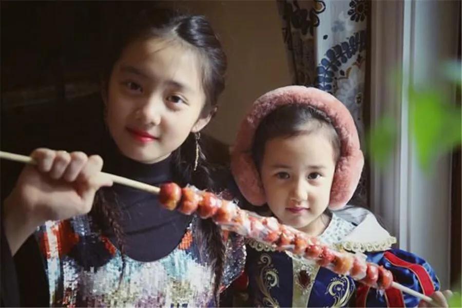 两个小孩争宠怎么解决,两个小孩总是争宠怎么办