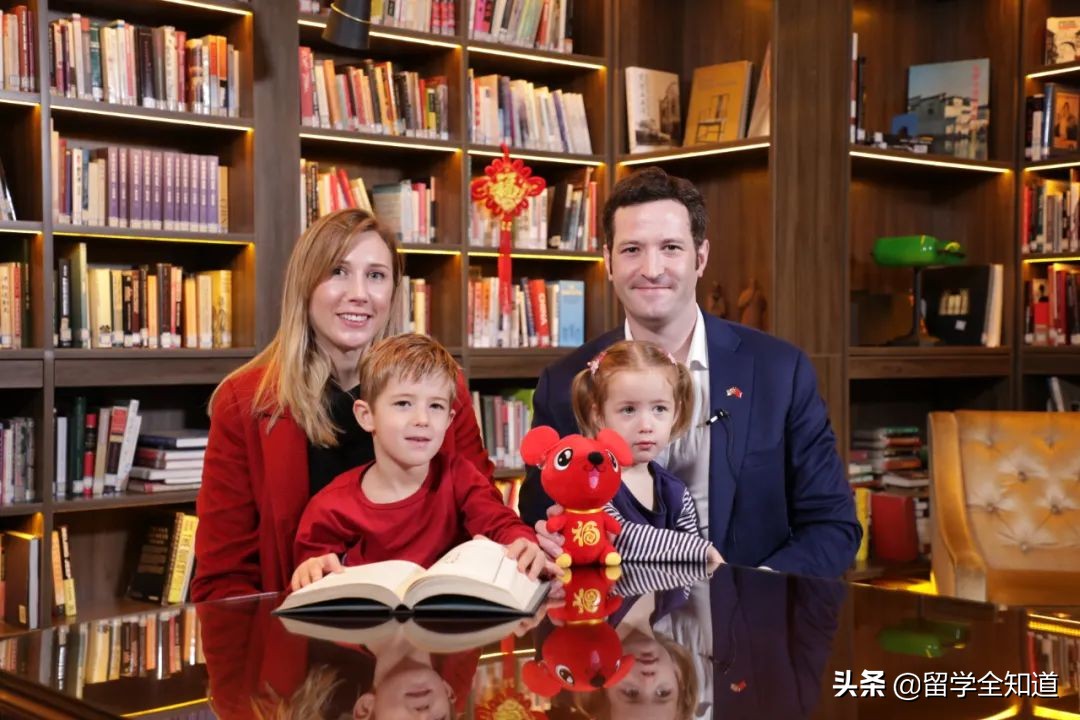 扎根中国18年,创业还带3个娃,这位英国超人妈妈大写的高能