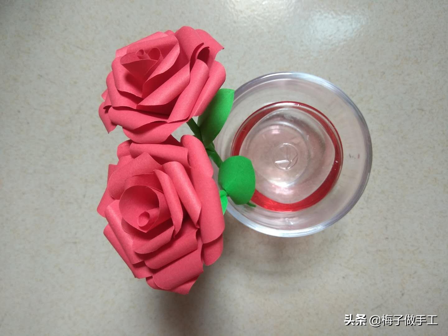 520送情侣玫瑰花折纸简单漂亮,情人节送玫瑰花手工折纸