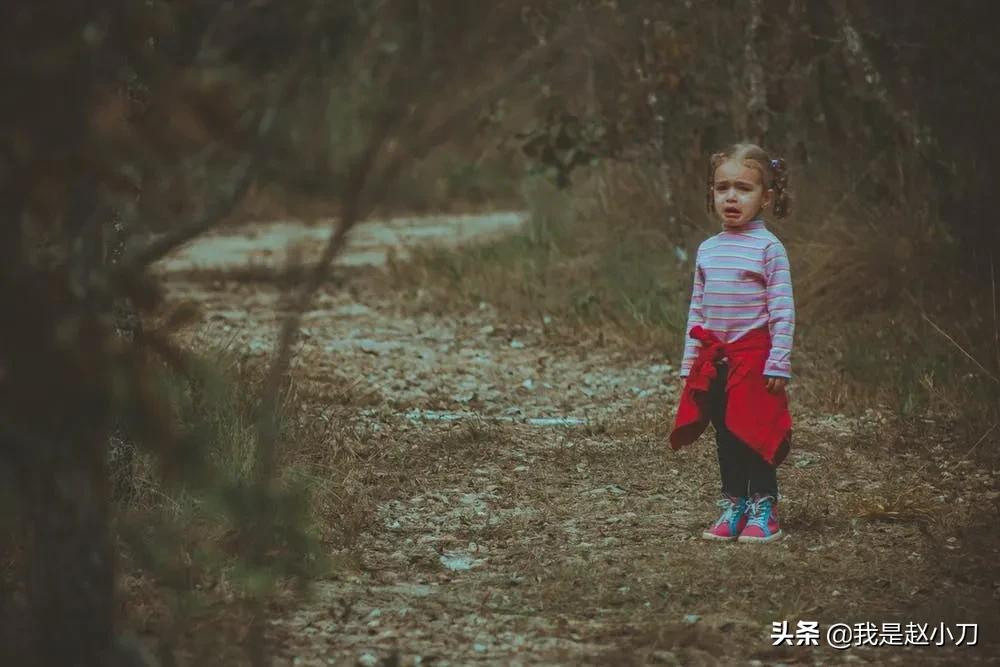 老是伤心难过流泪是怎么回事,明明不难过为什么会流眼泪