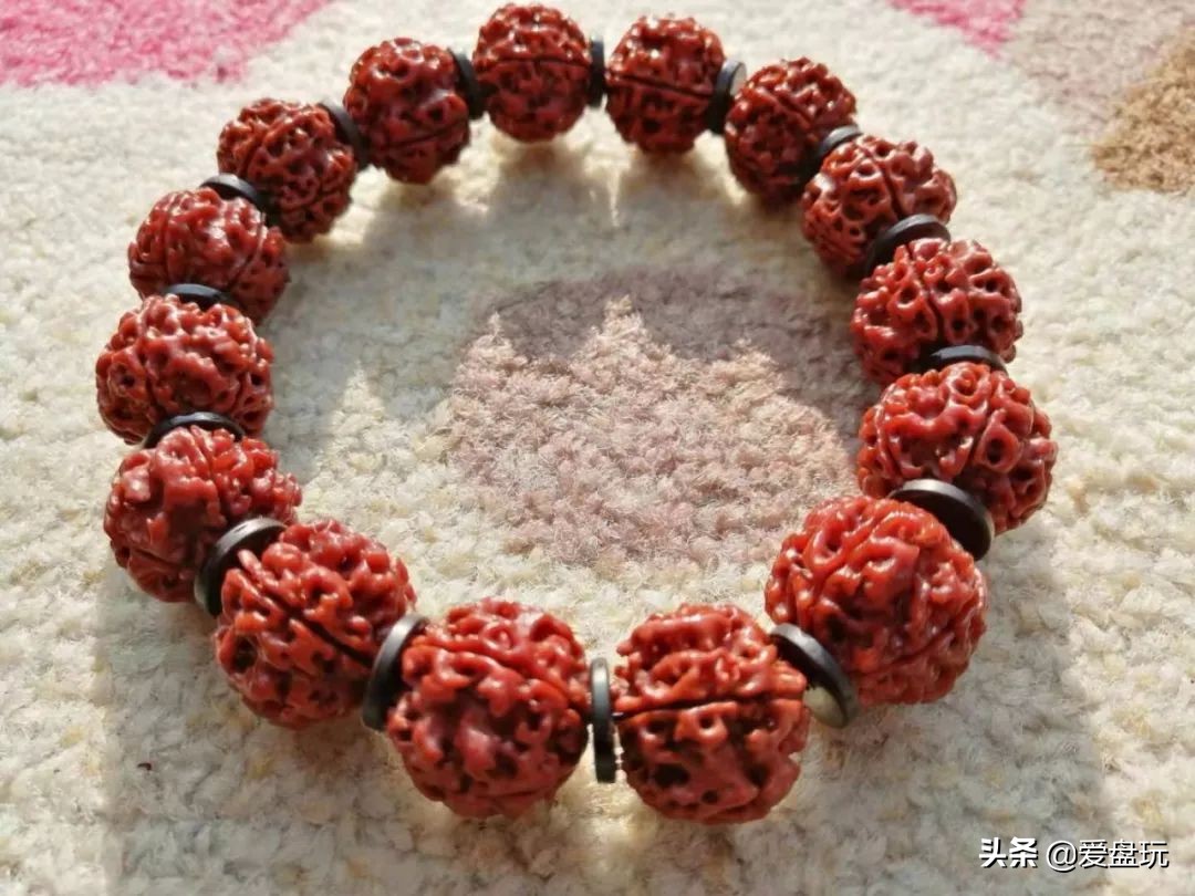 十大顶级手串包浆图片,这六种文玩一盘就包浆太省事儿了