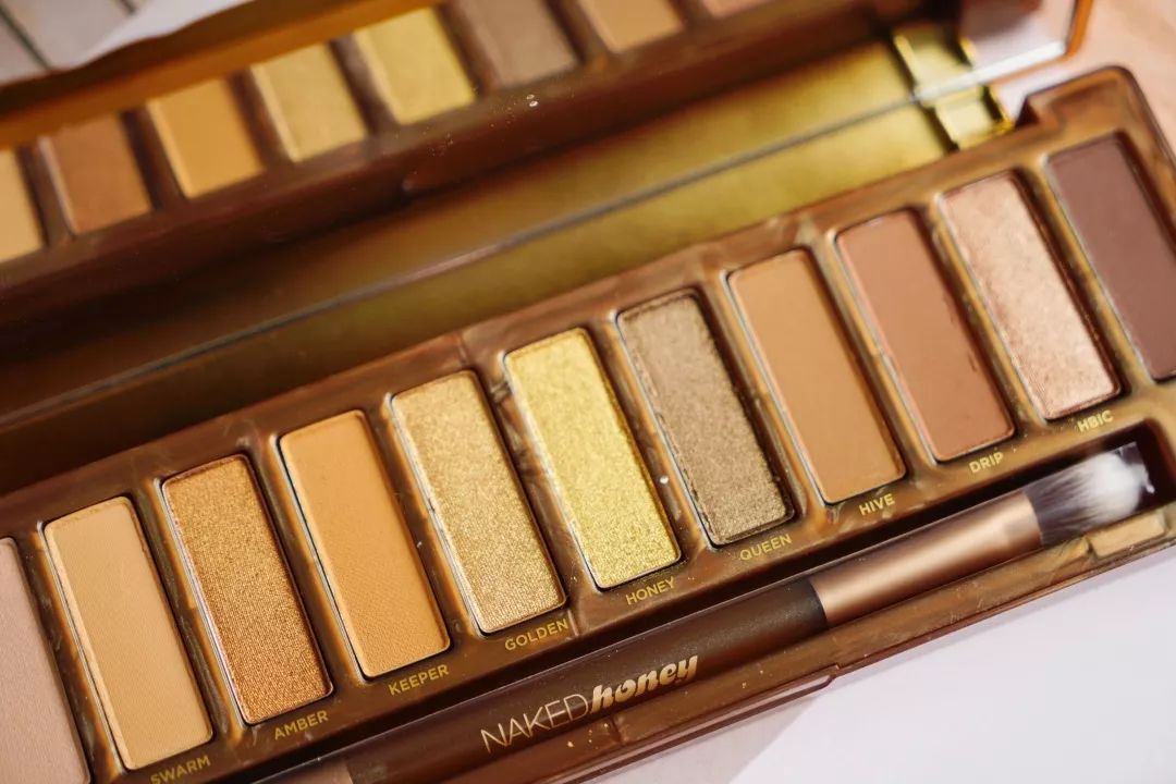 入秋了，准备换购买买买的你，不来看看本期眼霜+眼妆大合集嘛