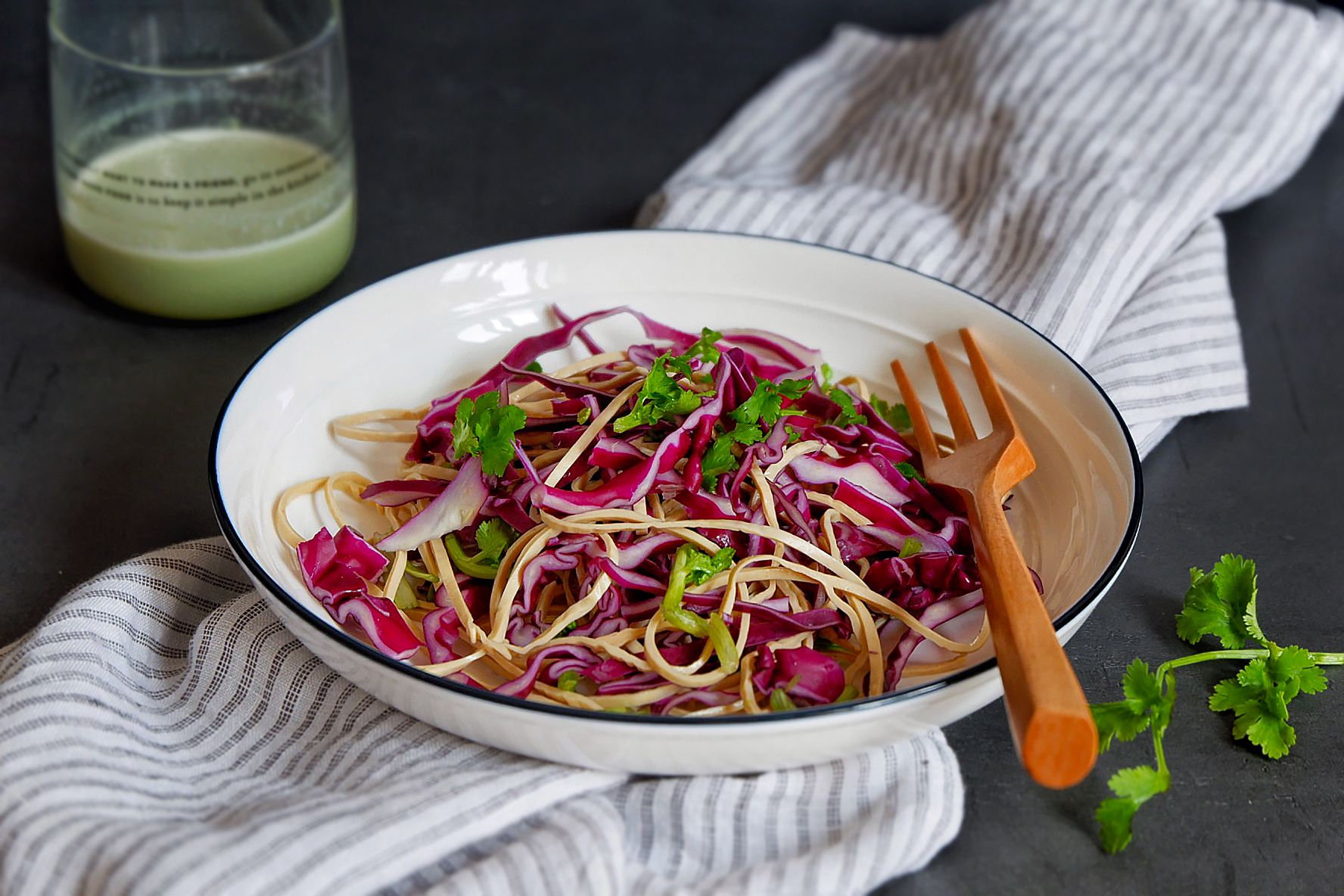 紫甘蓝拌豆腐皮,紫甘蓝拌豆腐皮教学