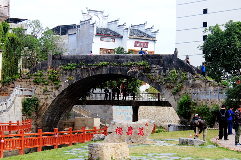 如何评价桂林这座城市,广西桂林究竟是一个什么样的城市