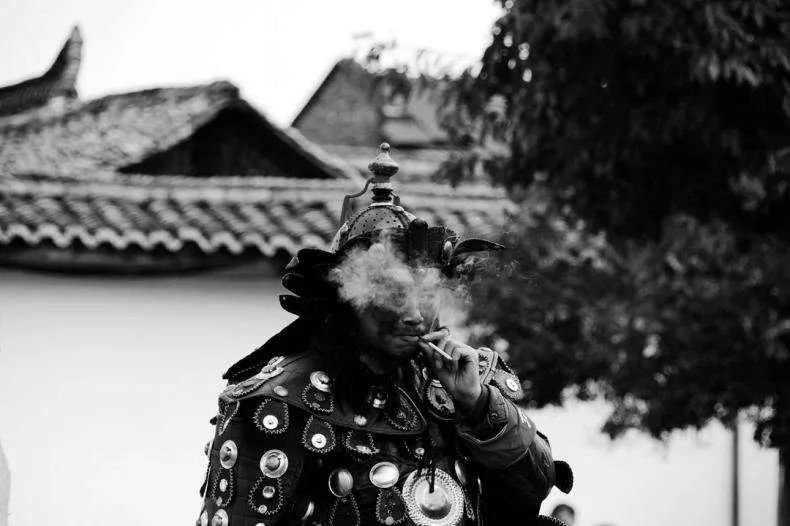 看重庆洪崖洞夜景去哪里,看重庆洪崖洞朝天门夜景最佳位置