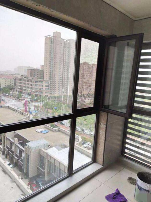 窗顶不贴瓷砖怎么办,窗户边不贴砖怎么处理