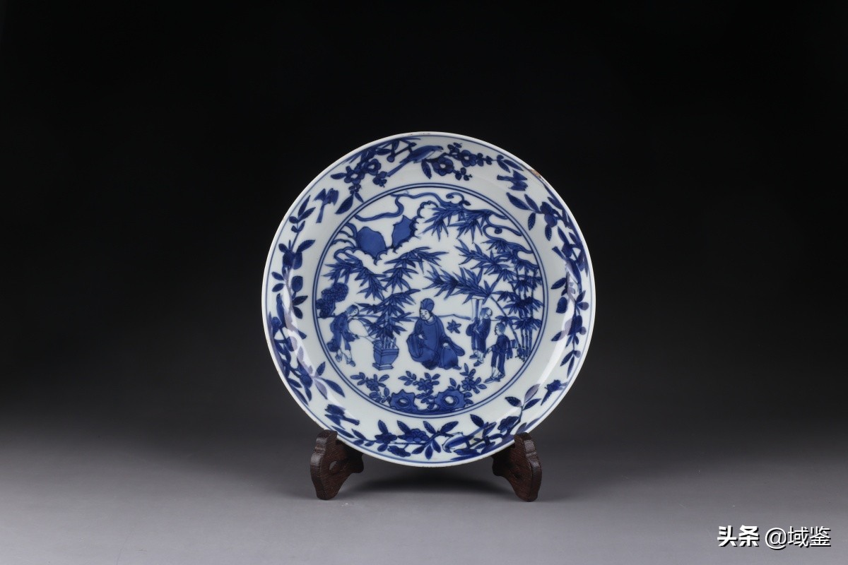 长沙古玩城古瓷拍卖现场,域鉴拍卖雅韵天成精美明清瓷专场