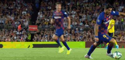 技术最好的中锋苏亚雷斯,近十年最佳前锋苏亚雷斯