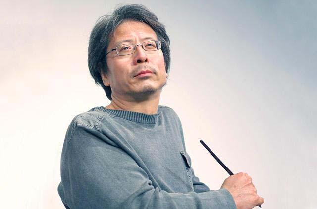 近视1000度油画,57岁近视1400度