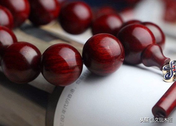 紫檀手串能不能直接玩,紫檀手串的寓意和象征