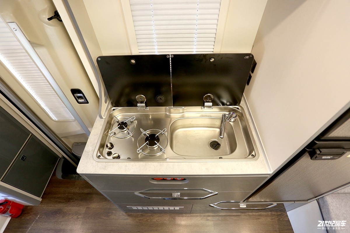 览众自由炮皮卡b型房车价格,2024款览众自由炮房车测试