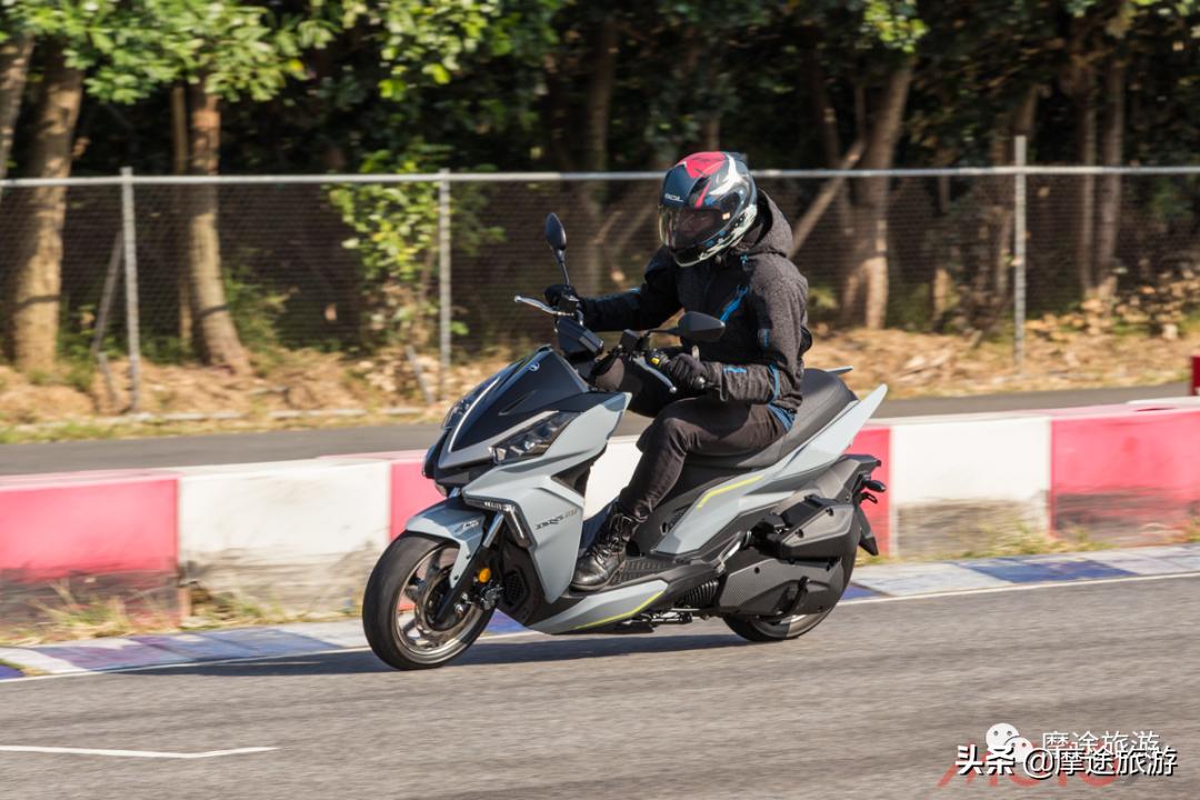 光阳krv180是全水冷吗,光阳krv1802024款测评