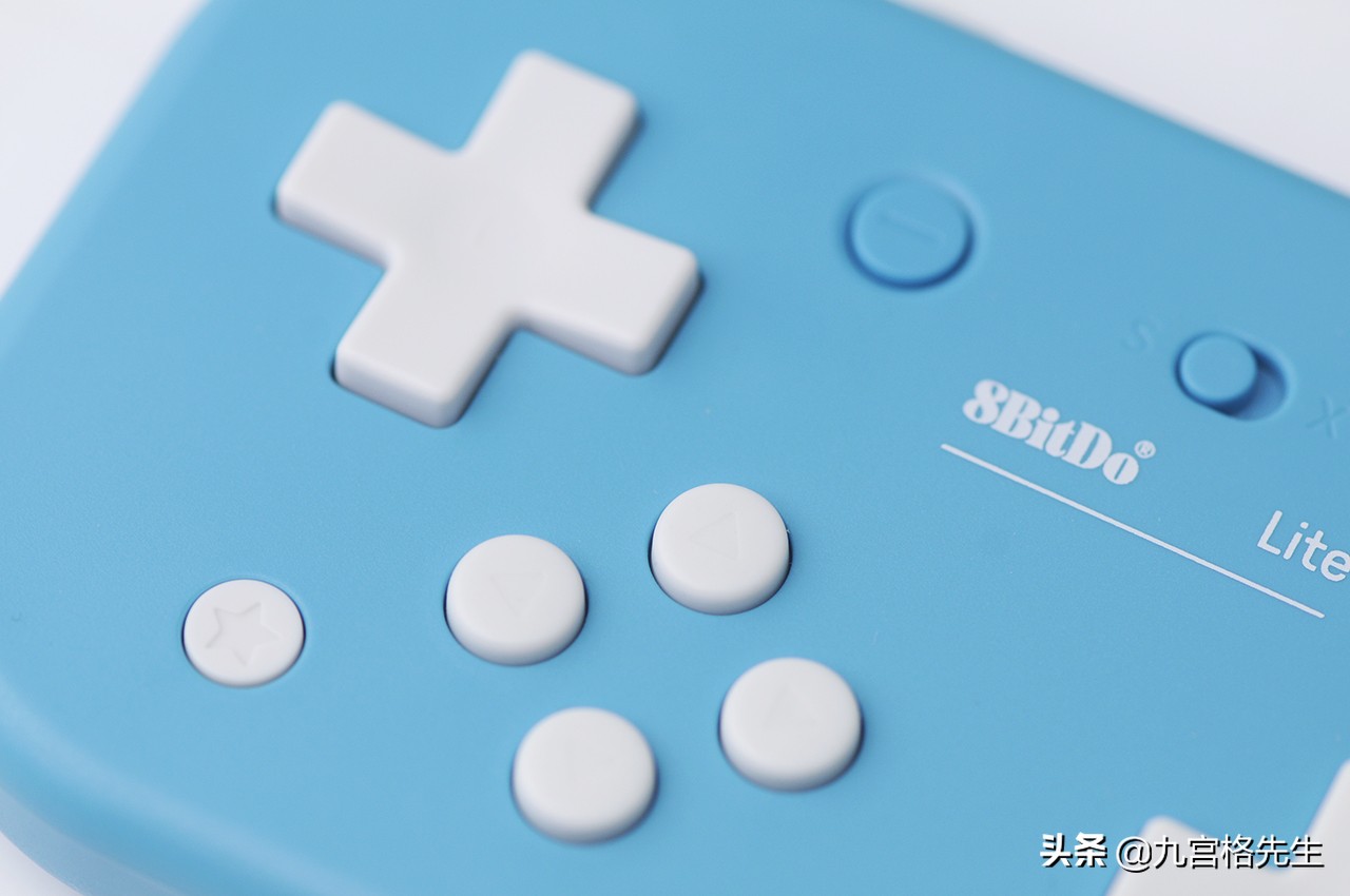 八位堂lite手柄测评,lite手柄是joycon吗