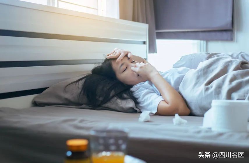 男子打喷嚏肺炸了,男子咳嗽肺炸了