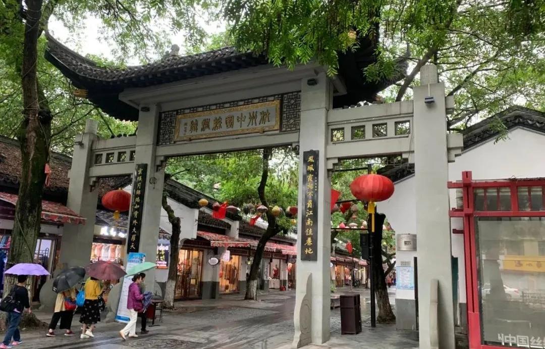 丝绸城与体育场板块，好风送我上青云！|房叔说No.315