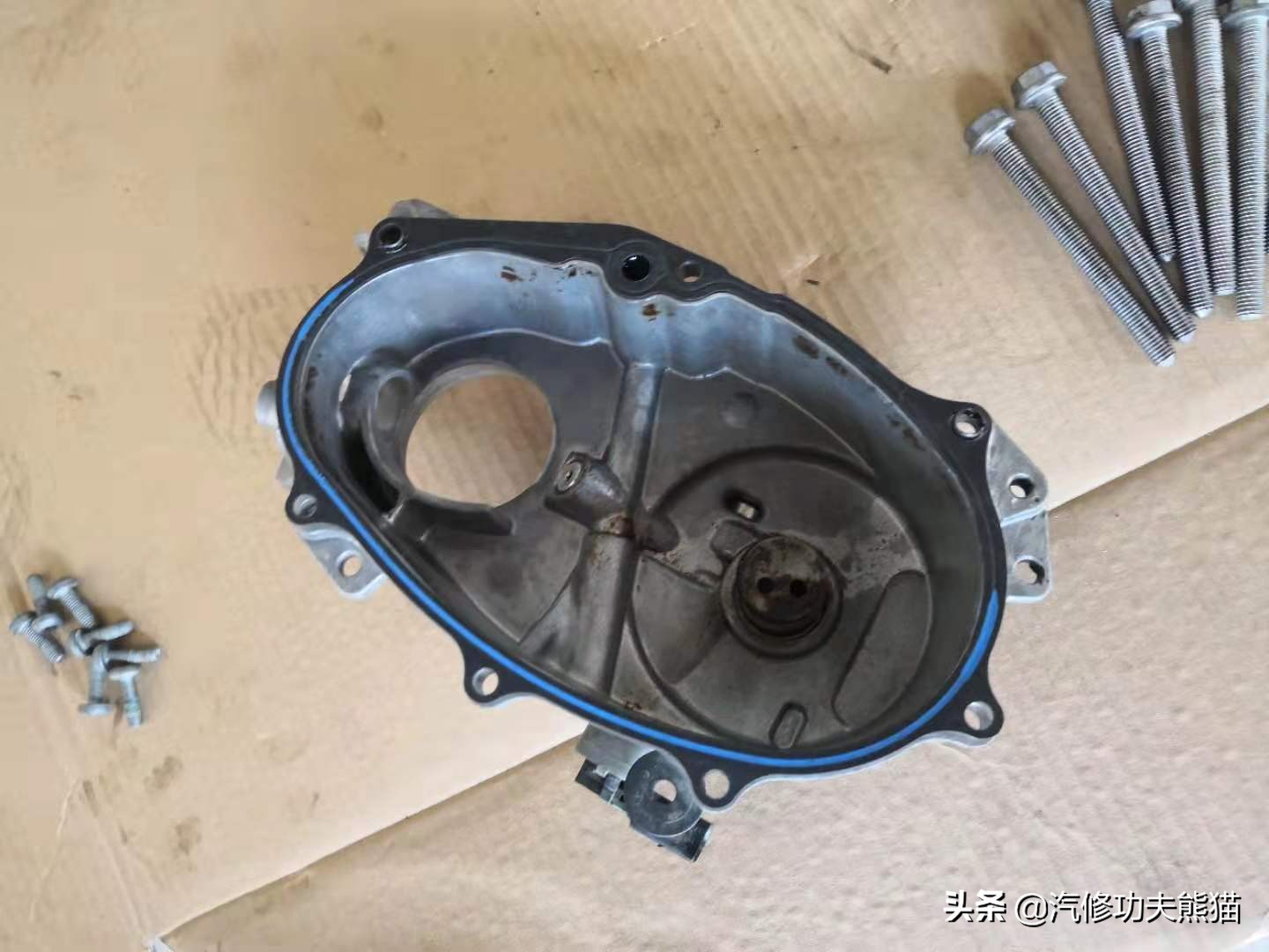 奥迪a6l烧机油1000公里烧多少正常,老a6l烧机油严重