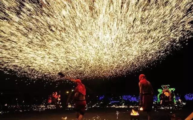 老重庆魔幻舞龙，~唰~唰~唰起来