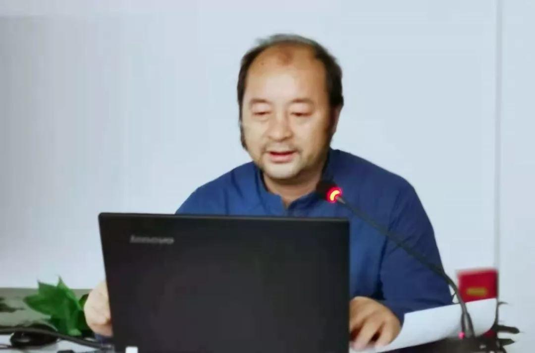 马纳斯鲁纪录片,马纳斯鲁日照金山