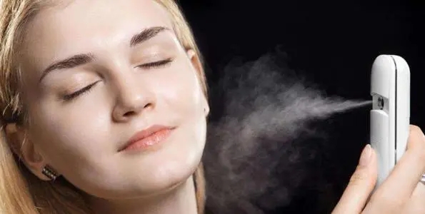 脸部过敏发红发痒怎么用药,脸部发红发痒过敏了怎么办