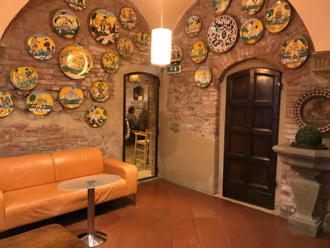 「慢达世界」第135期：圣吉米那诺｜匹诺曹与美塔之城