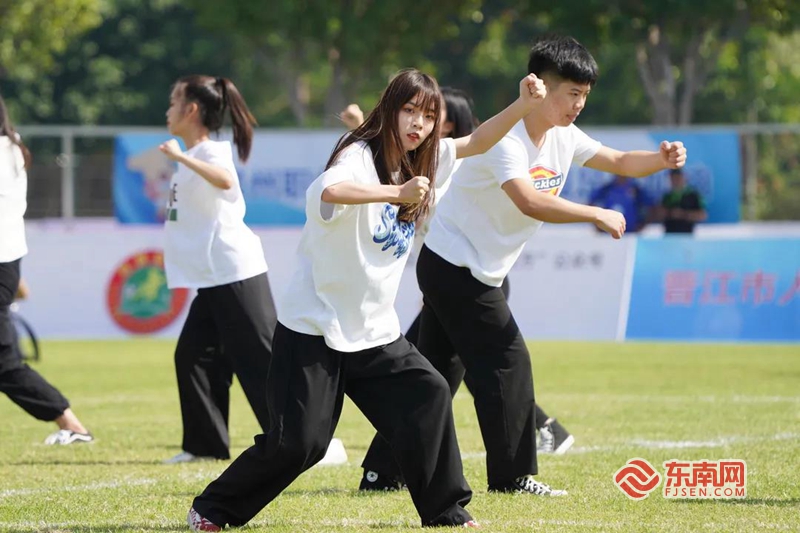 2020年全国青少年足球夏令营直播,全国青少年校园足球夏令营总营