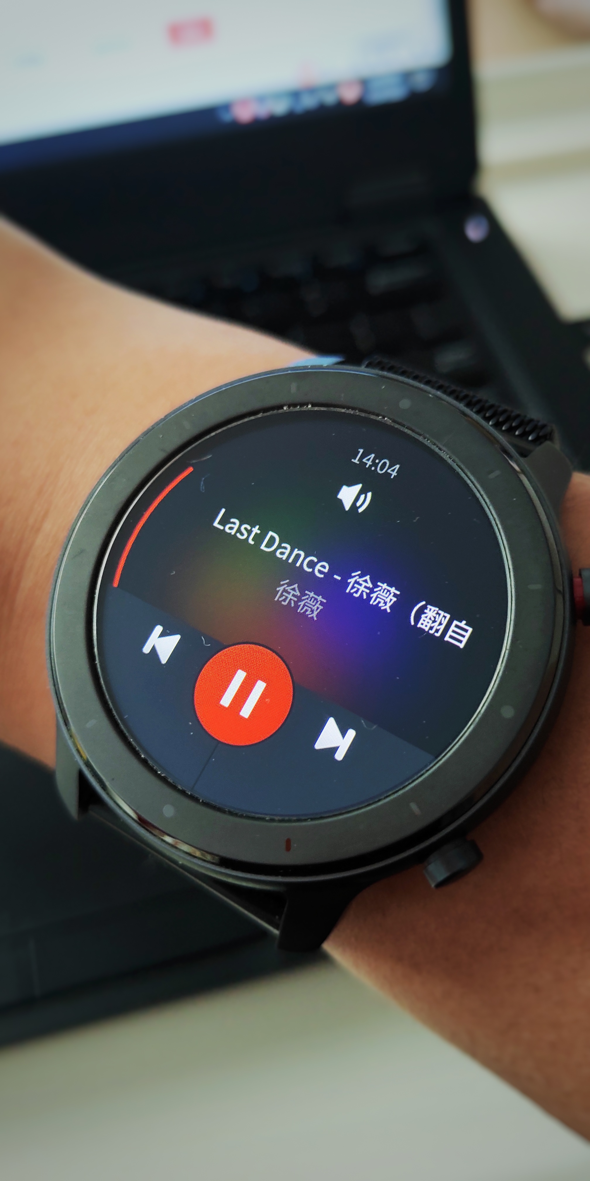 applewatch能和哪款手表相媲美,有了智能手表还要买智能手环
