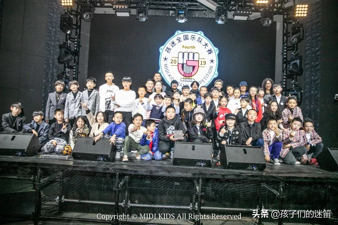 “想要个舞台证明自己，让你听到我们坚持梦想的声音”