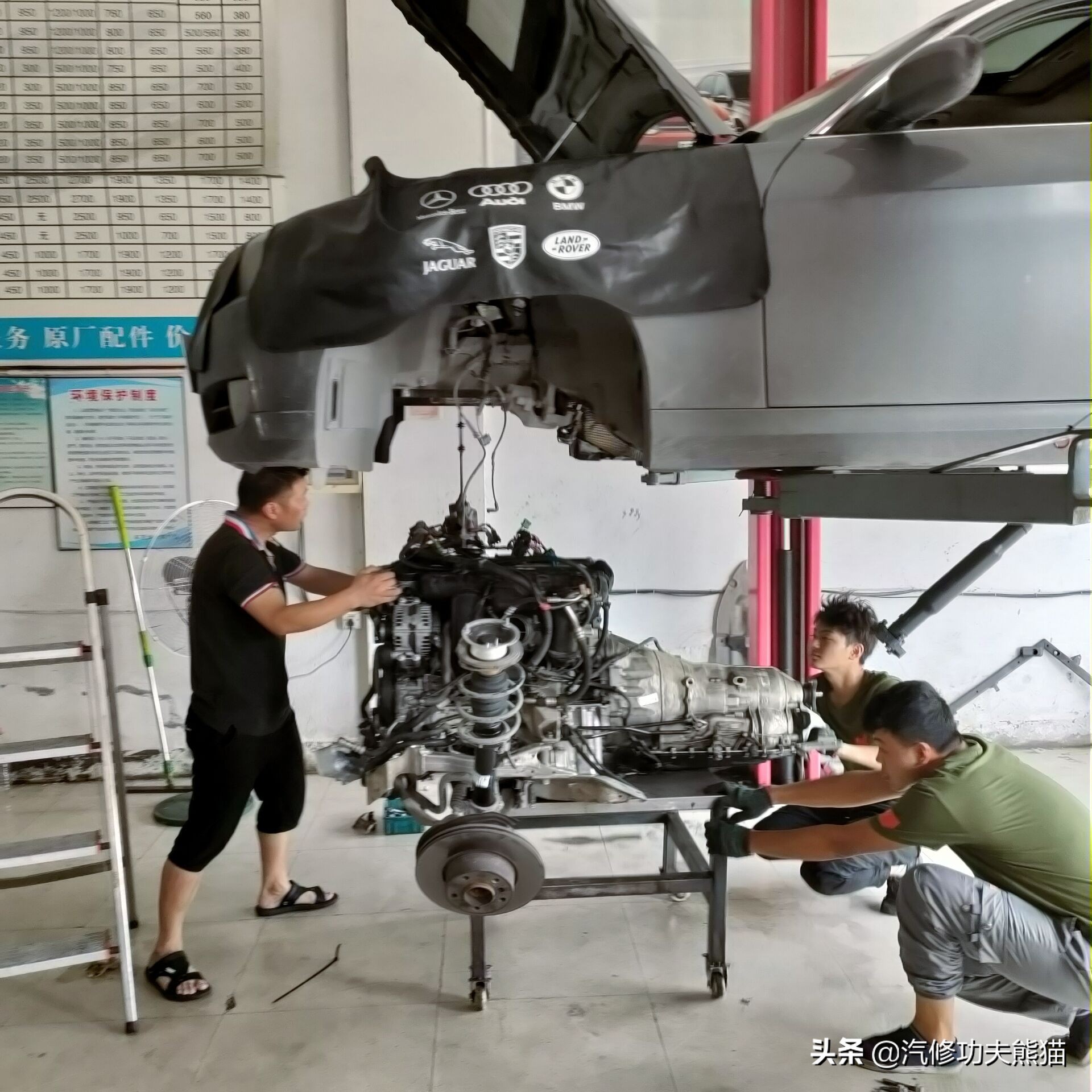 宝马e90325i2007款,宝马e90漏机油通病