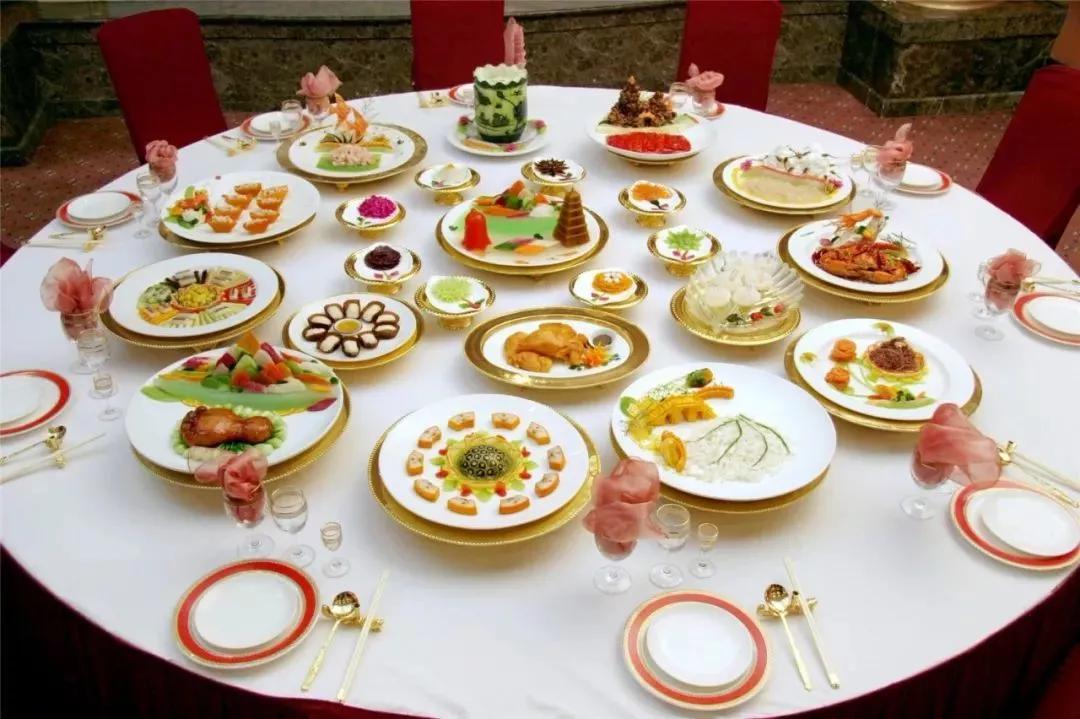 金牛送福贺岁迎新,金牛贺岁除夕送福