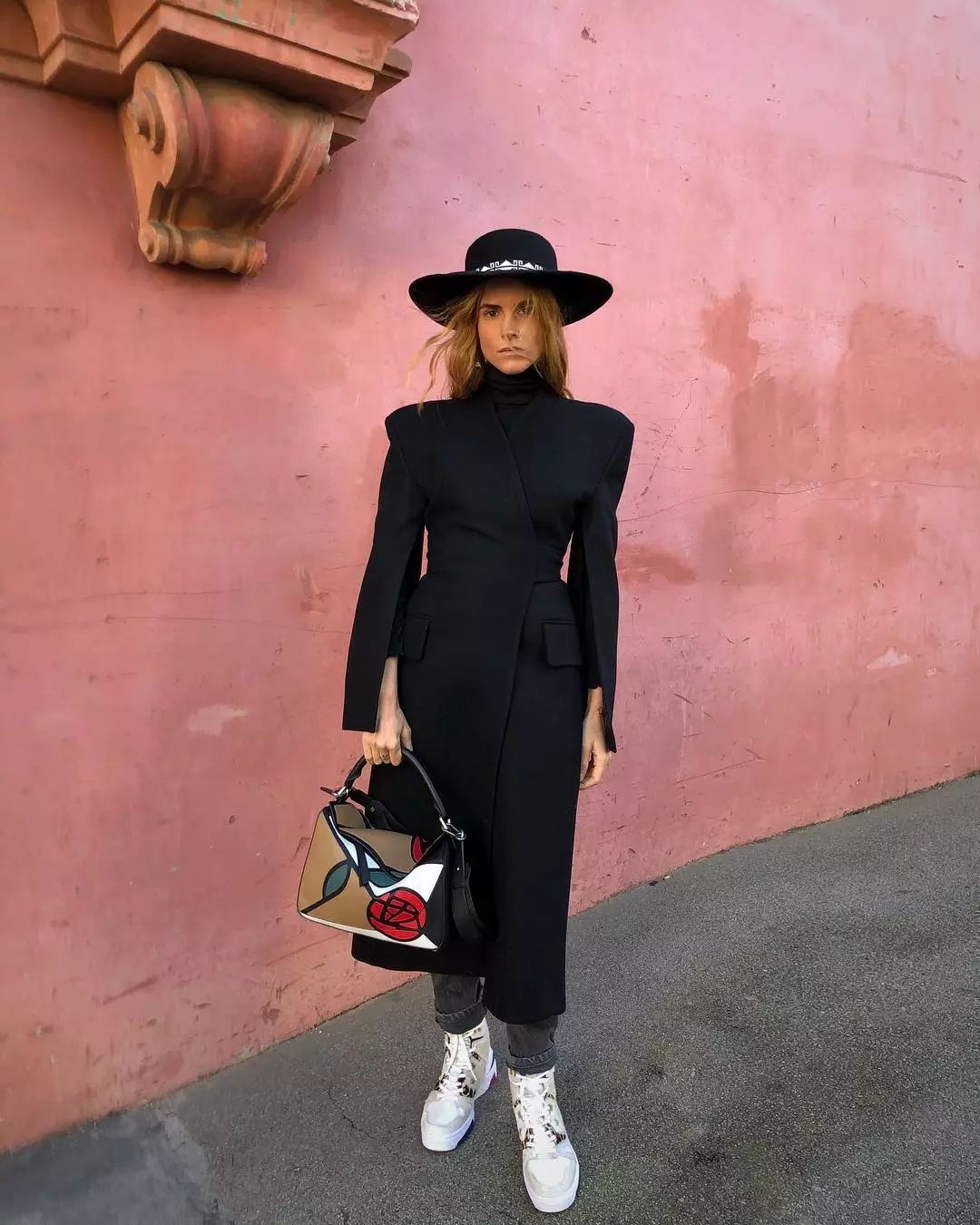 圣诞新年搞事情！Gucci豪得金光灿灿熊和狮子要抢LV吉祥物的地位