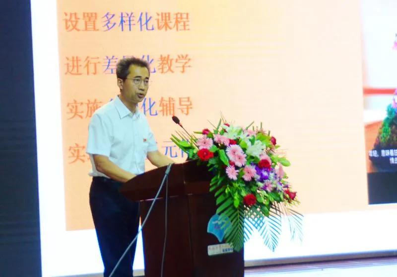 防控疫情决胜中考校长讲话,疫情防控高三年级考试