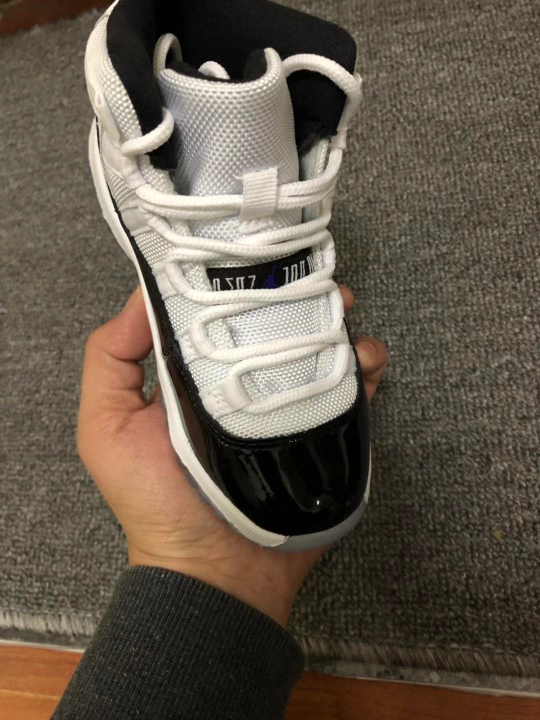 一双aj1低帮大概多重,几双比较火的aj1